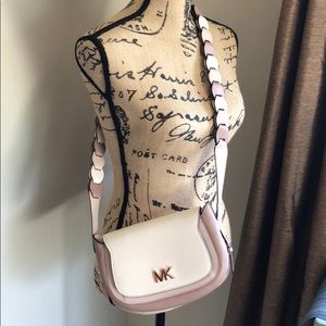 Michael Kors Saddle Bag